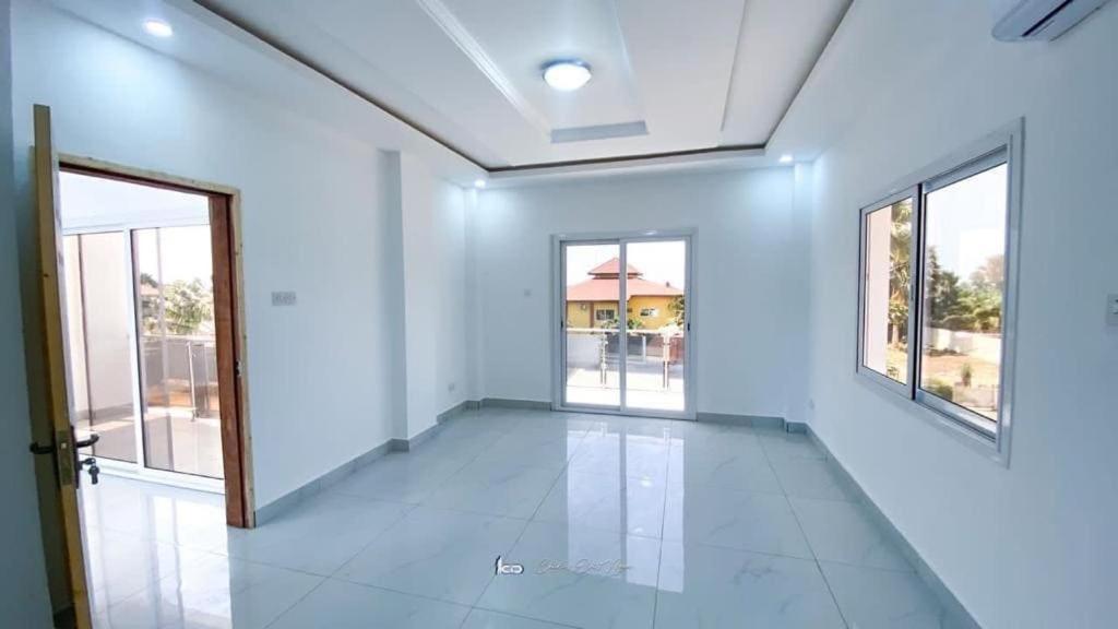 דירות בנג'ול Happiness House Gambia מראה חיצוני תמונה